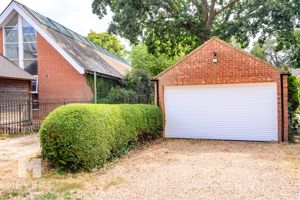 Photo 11- click for photo gallery